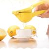 Home Manual Lemon Squeezer Aluminum Alloy Hand Pressed Orange Fruit Juicer Portable Practical Kitchen Tools Mini Blender - Yellow